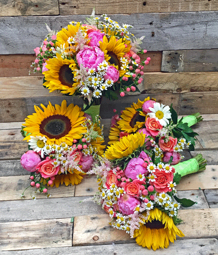 Summer bridal bouquets, sunflowers