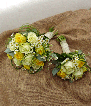 White and yellow rose bridal bouquets