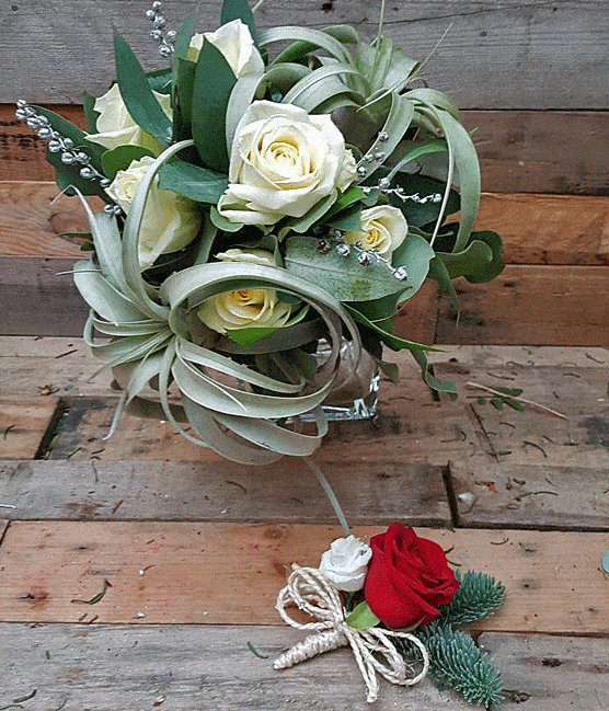 Xmas wedding bridal bouquet and buttonhole